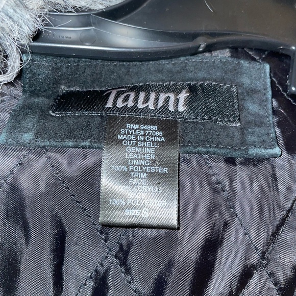 SOLD*** Vintage Taunt Suede Embroidered Coat, Faux Fur, Medium - Picture 3 of 4